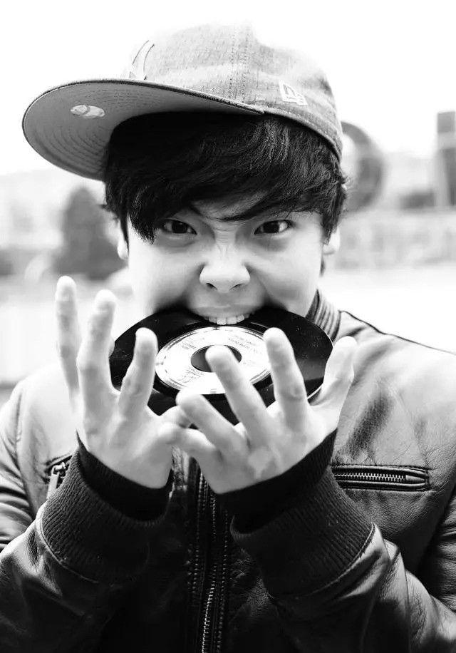 丁一滕 头条百科