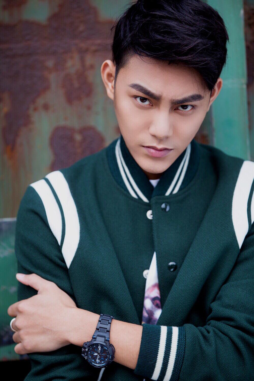 徐逸轩 快懂百科