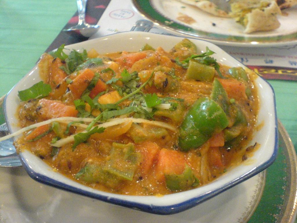 印度菜肴，包括晚餐、黄油鸡、提卡马萨拉、米饭和南瓜 库存图片. 图片 包括有 复制, 午餐, 弯脚的, 用餐 - 162829221