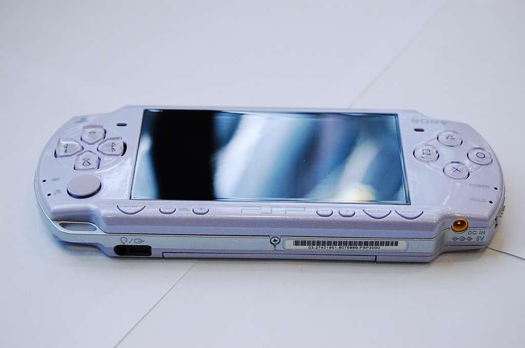 PSP 2000 快懂百科